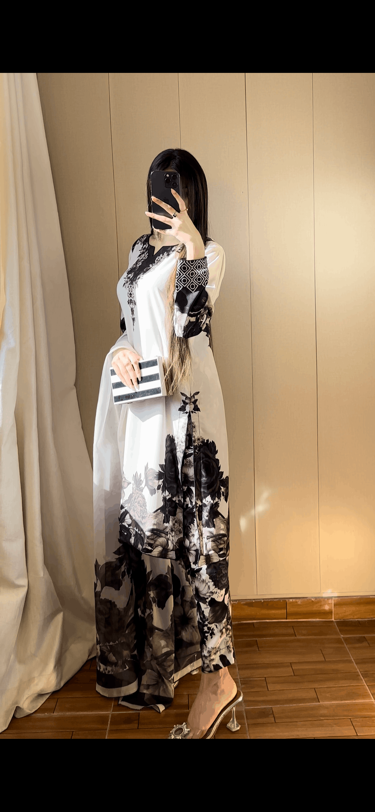 2PC  Digital Print Lawn Y51